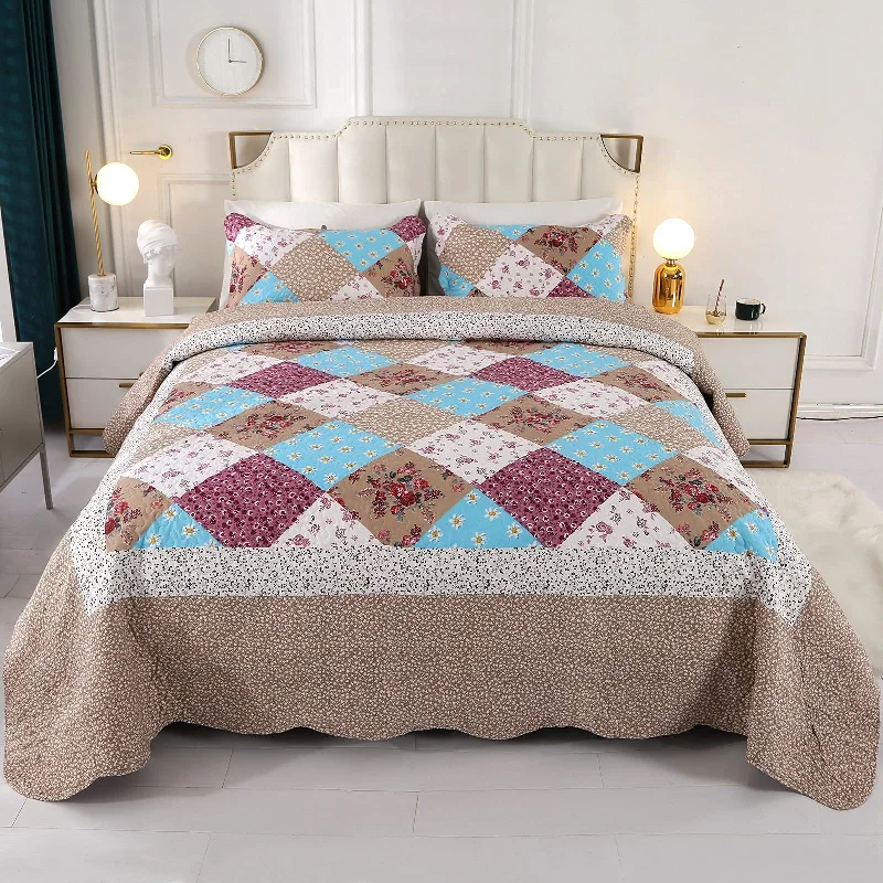 modern floral pillowcase-Bohemian Style Floral Patchwork Reversible 3 Pieces Quilt Set with 2 Pillowcases