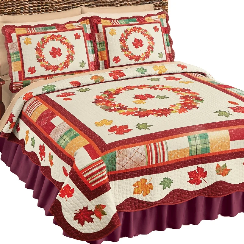 colorful polka dot sheets-Fall Wreath Scalloped Edge Reversible Quilt