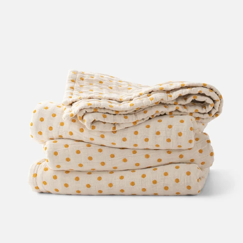 soft percale comforter-Polka Dot Quilt