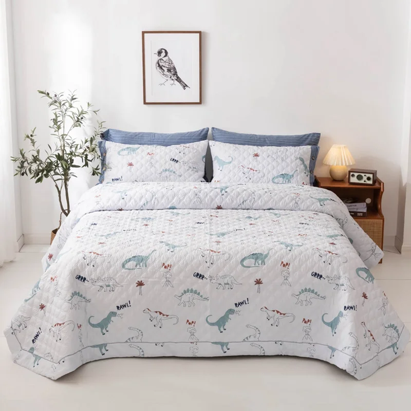 plush linen pillowcase-Pure Cotton Little Dinosaur Pattern 3 Pieces Quilt Set with 2 Pillowcases