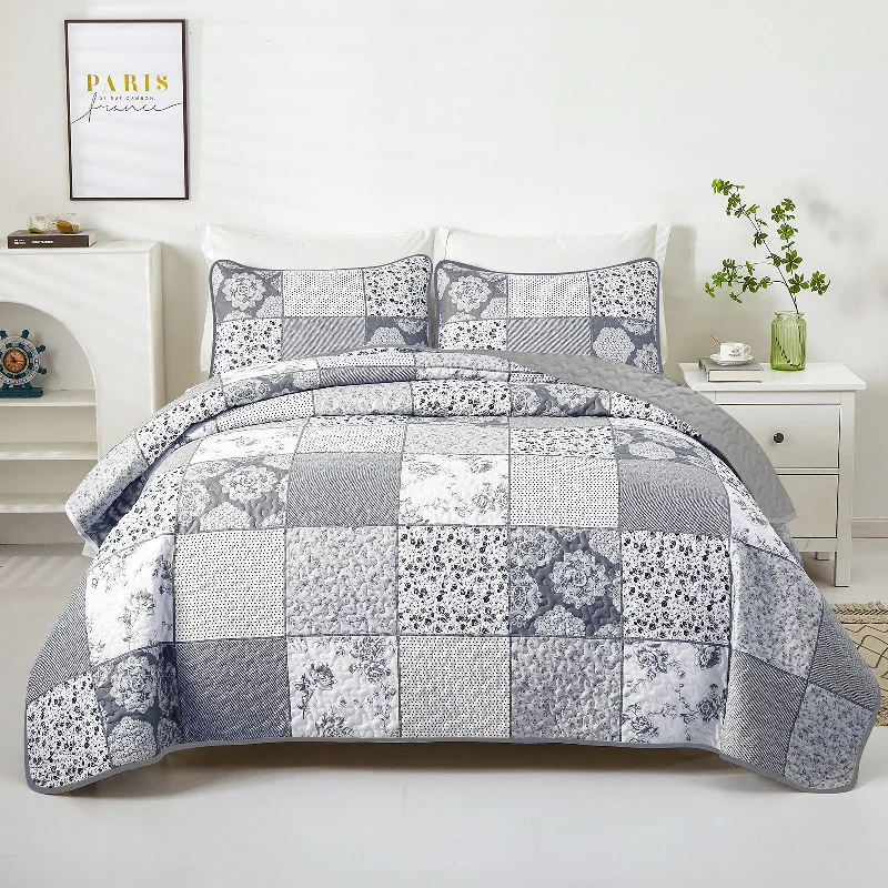 organic flannel comforter-WongsBedding Floral Patchwork Quilt Set With 2 Pillowcases