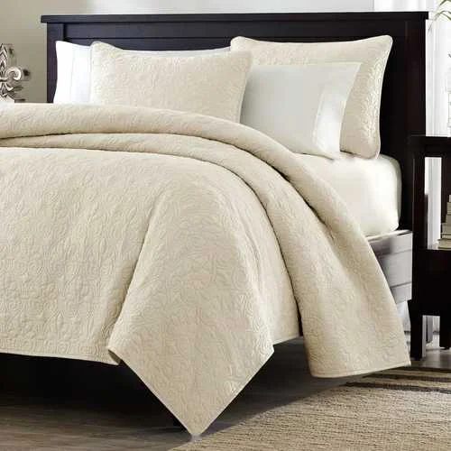 breathable jersey bedspread-Full / Queen Ivory Beige Quilted Coverlet Quilt Set with 2 Shams